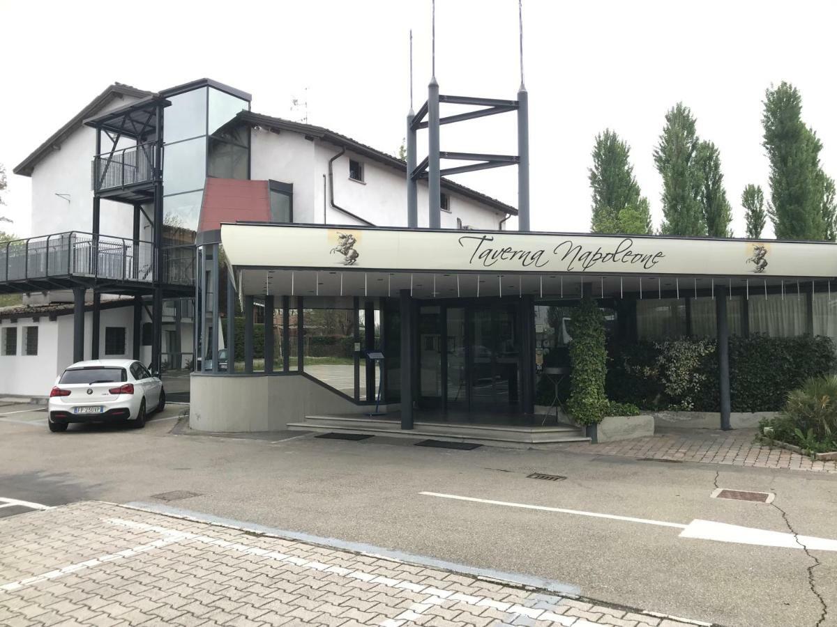 Taverna Napoleone San Lorenzo  المظهر الخارجي الصورة